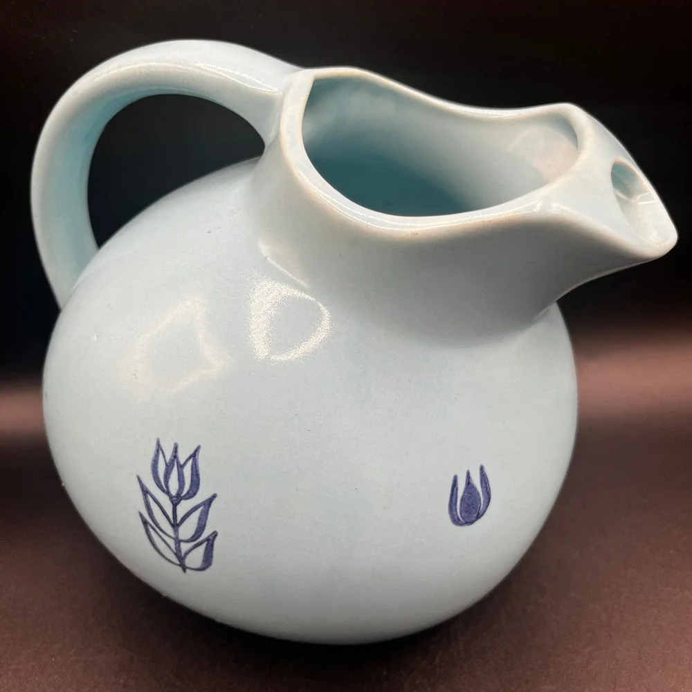 Blue USA Pottery‎ Farmhouse Tilt Ball Pitcher w/ Ice Lip 6.5